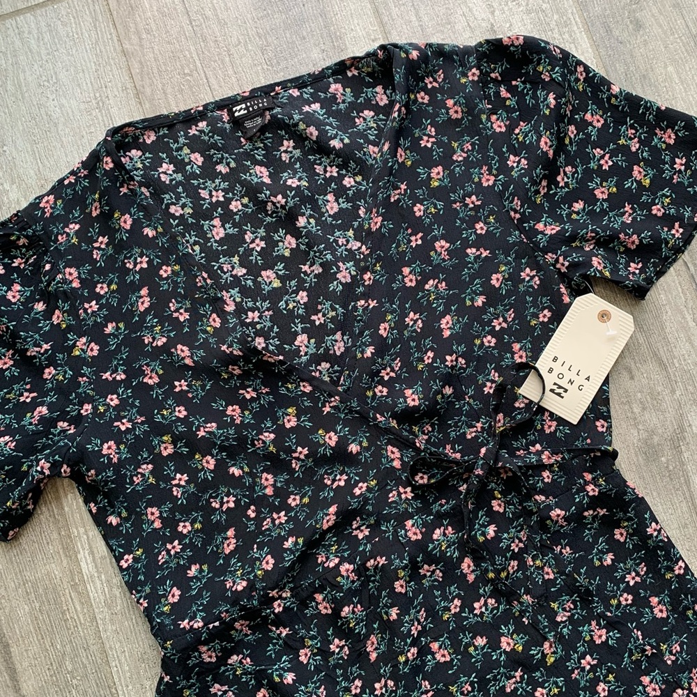 🔥🔥BILLABONG - BLOOM WRAP DRESS🔥🔥 - Picture 6 of 10